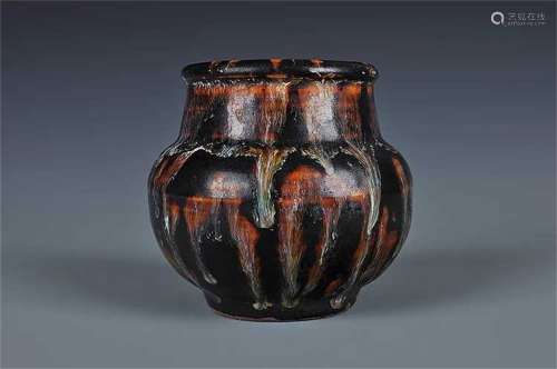 A Chinese Jizhou-Type Flambe Glazed Porcelain Jar