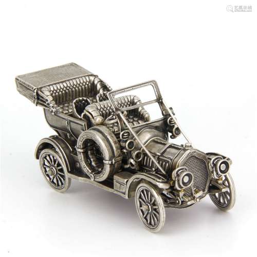 An American Carved Silver Car Model Decoration