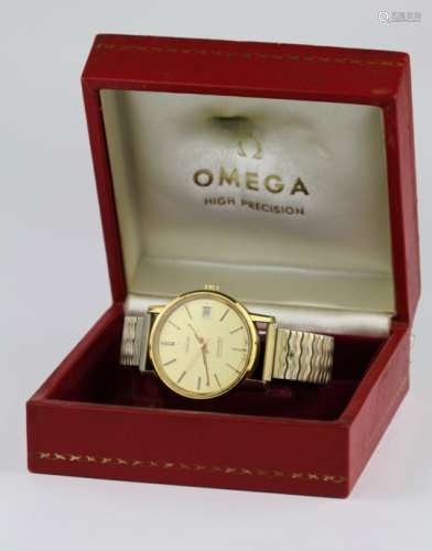 Gents Omega seamaster automatic wristwatch (circa 1979). The gilt dial with gilt baton markers on