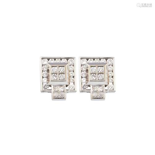 Pendientes en oro blanco con diamantes.