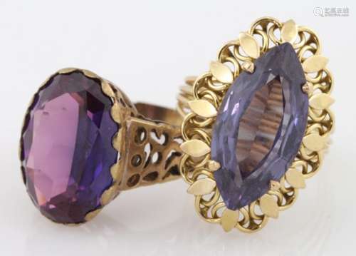 Two 9ct Gold and yellow metal Amethyst set Rings sizes N & Q weight 14.7g