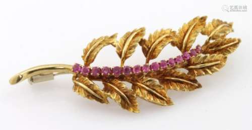 9ct Gold Ruby set Floral Brooch weight 12.9g