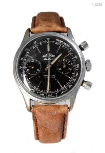 Gents chronograph wristwatch. The black dial signed Saturne Deluxe with baton markers and two