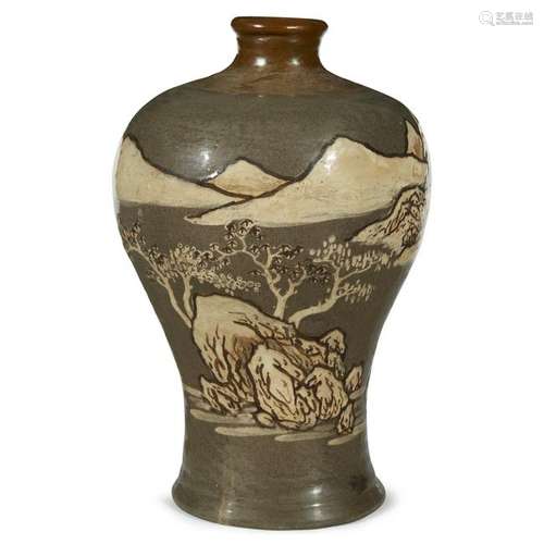 An unusual Japanese or Korean meiping vase,