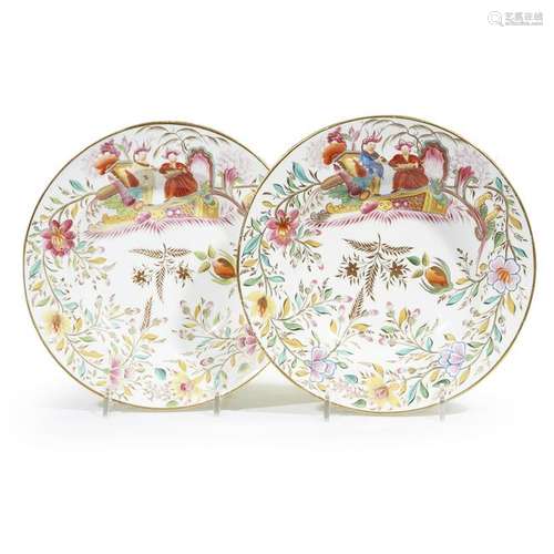 A pair of English chinoiserie decorated porcelain