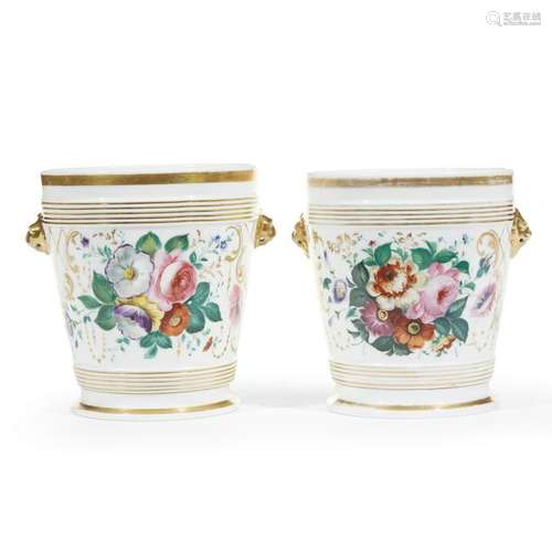 A pair of porcelain flaring cachepots, first half 19th