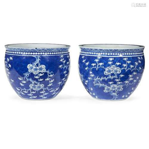 A pair of Chinese blue and white porcelain planters.