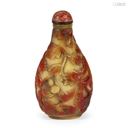 A Chinese carved hornbill snuff bottle qing dynasty,