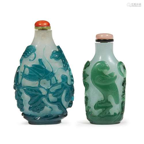 Two Chinese green overlay glass snuff bottles 19th