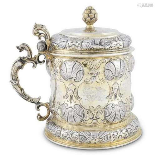 A German or Russian silver and silver-gilt tankard