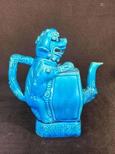 Chinese Peacock Blue Porcelain Foolion Teapot