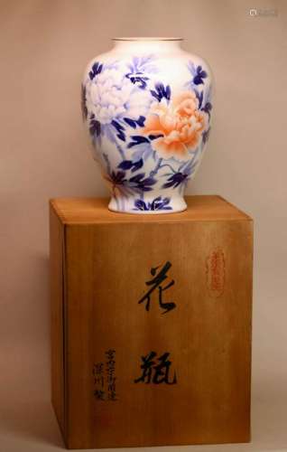 Japanese Fukugawa Porcelain Vase - Peony