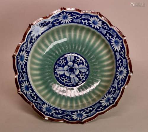 Japanese Arita Porcelain Bowl with Ridged Rim