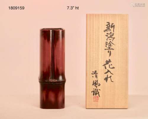 Japanese lacquer Ikebana Vase of Bamboo Shape with