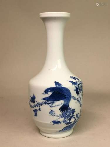 Chinese Blue White Porcelain Vase - Floral Bird