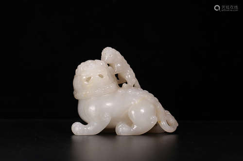 HETIAN JADE CHILD-MOTHER LION ORNAMENT