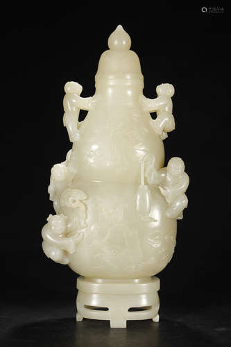 HETIAN JADE GOURD SHAPE VASE