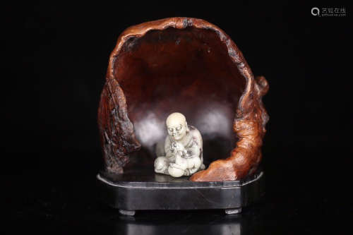 SHOUSHAN STONE ARHAT WITH BEAST ORNAMENT WITH ZITAN WOOD BASE