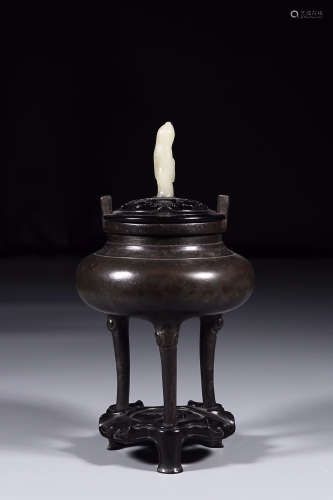 XUANDE MARK BRONZE TRIPOD CENSER