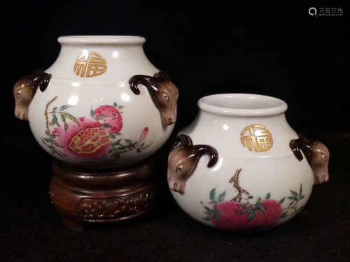 YONGZHENG MARK PEACH VASE