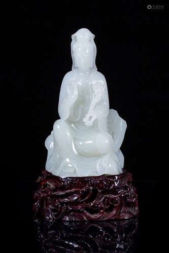 HETIAN JADE GUANYIN SITTING ORNAMENT