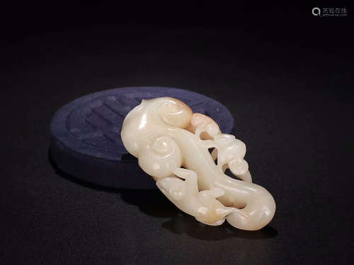 HETIAN JADE MONKEY RUYI CARVING