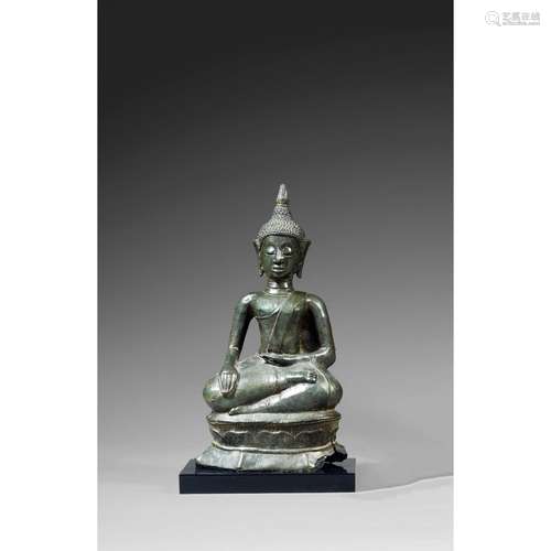 STATUETTE DE BOUDDHA MARAVIJAYA