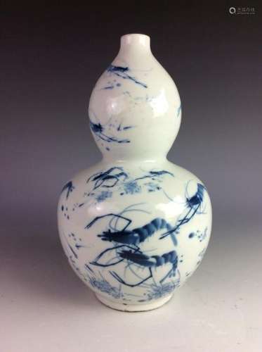 Chinese B/W double gourd bottle, with shrimps marked.