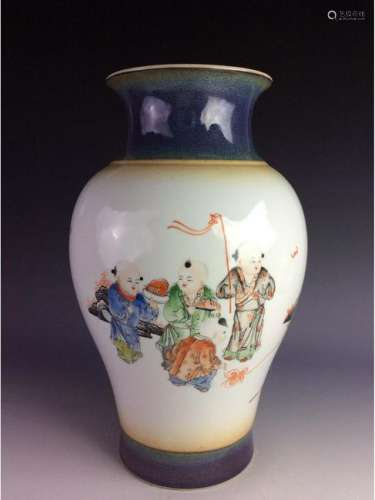 Vintage Qing period Chinese porcelain vase,  glazed,