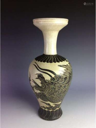 Chinese Ci-Zhou kiln vase polished with motif of dragon