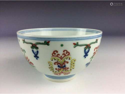 Elegant Chinese (Doucai) blue and white with over glaze