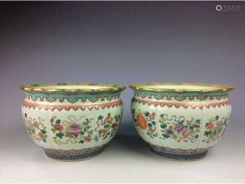 Pair of Chinese pots with eight auspicious