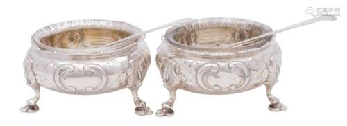 A pair of Victorian silver cauldron salts, maker George Richards & Edward Brown, London,