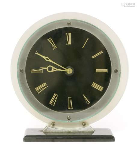 An Art Deco mantel clock,
