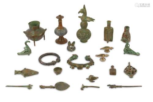 *A GROUP OF TWENTY-ONE MISCELLANEOUS SMALL BRONZE ITEMS AND FRAGMENTS