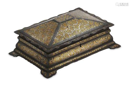 A GOLD-DAMASCENED (KOFTGARI) CASKET