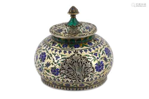 AN ENAMELLED PARCEL-GILT SILVER LIDDED HUQQA PIECE