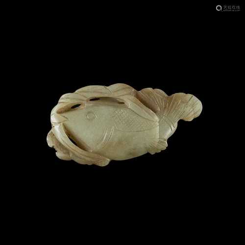 COLLECTION OF CARVED JADE PIECES LATE QING DYNASTY - REPUBLIC PERIOD, 19TH-20TH CENTURY comprising