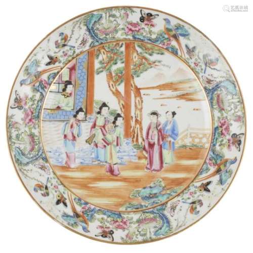 CANTON FAMILLE ROSE PLATE QING DYNASTY, 19TH CENTURY the border decorated with birds and