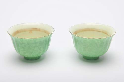 Chinese Pair Of Period Of Republic Of China Green Glaze