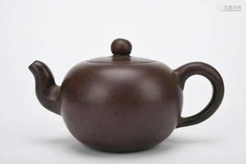 Chinese Qing Dynasty Purple Sand Zisha Tea Pot