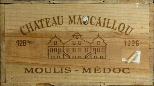Château Maucaillou 1996. 12 bouteilles). Moulis en…