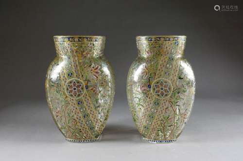 Paire de grands Vases d'époque Art Nouveau. A larg…