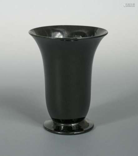 A Gray-Stan amethyst glass vase,