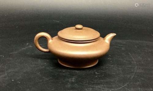 Chinese Yixing Zisha Teapot