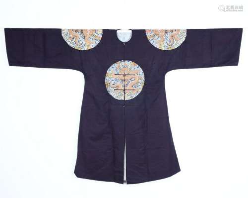 A BLACK-GROUND CHINESE EMBROIDERED SILK 'FLOWER' ROBE