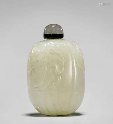 ANTIQUE WHITE JADE GOURD SNUFF BOTTLE