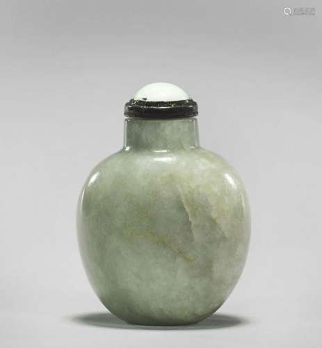 ANTIQUE JADE SNUFF BOTTLE