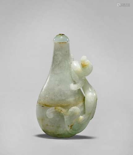 ANTIQUE WHITE JADE SNUFF BOTTLE: Chilong