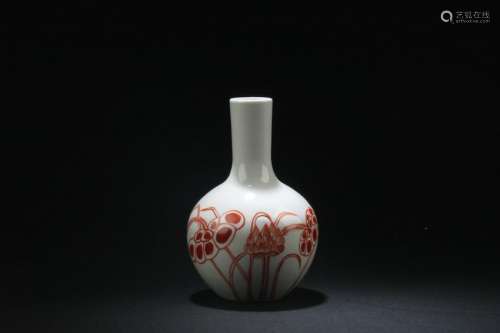 Chinese Porcelain Vase